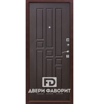 дверь железная отделана экошпоном, конструкция с терморазрывом