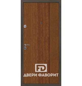 одностворчатая дверь в квартиру с ламинатом