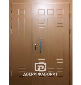 двустворчатая дверь в тамбур, отделка МДФ с двух сторон